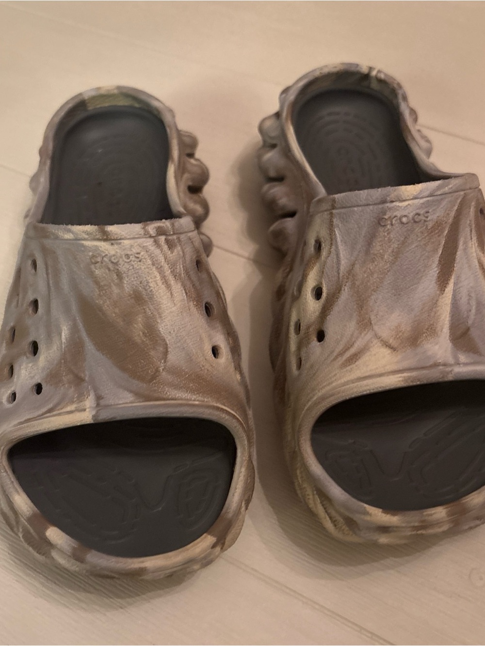 CROCS Kids Marble Brown & Cream Slide Sandals